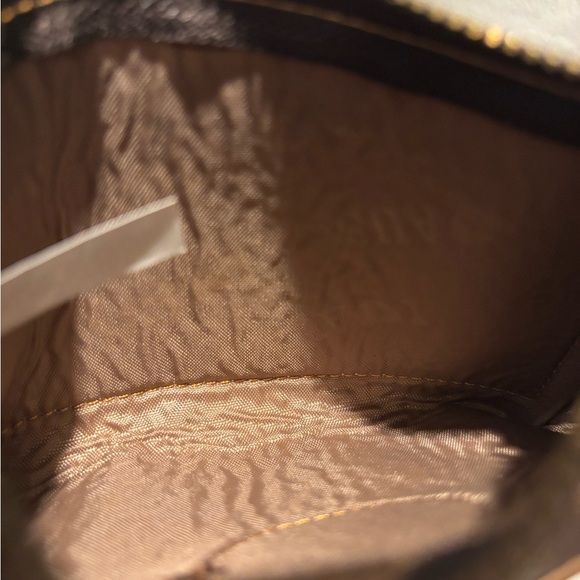 Kangaroo Australia Card Holder Wallet Badge New; some peeling - Picture 5 of 7